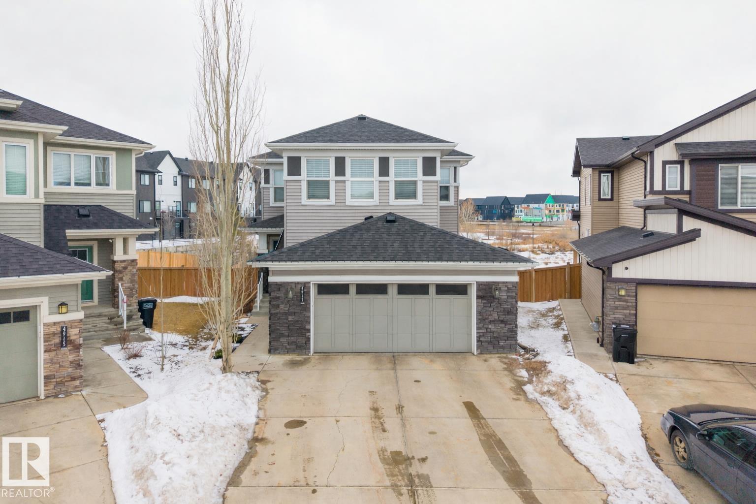 4917 Charles Point SW, Edmonton, AB, T6W3H1