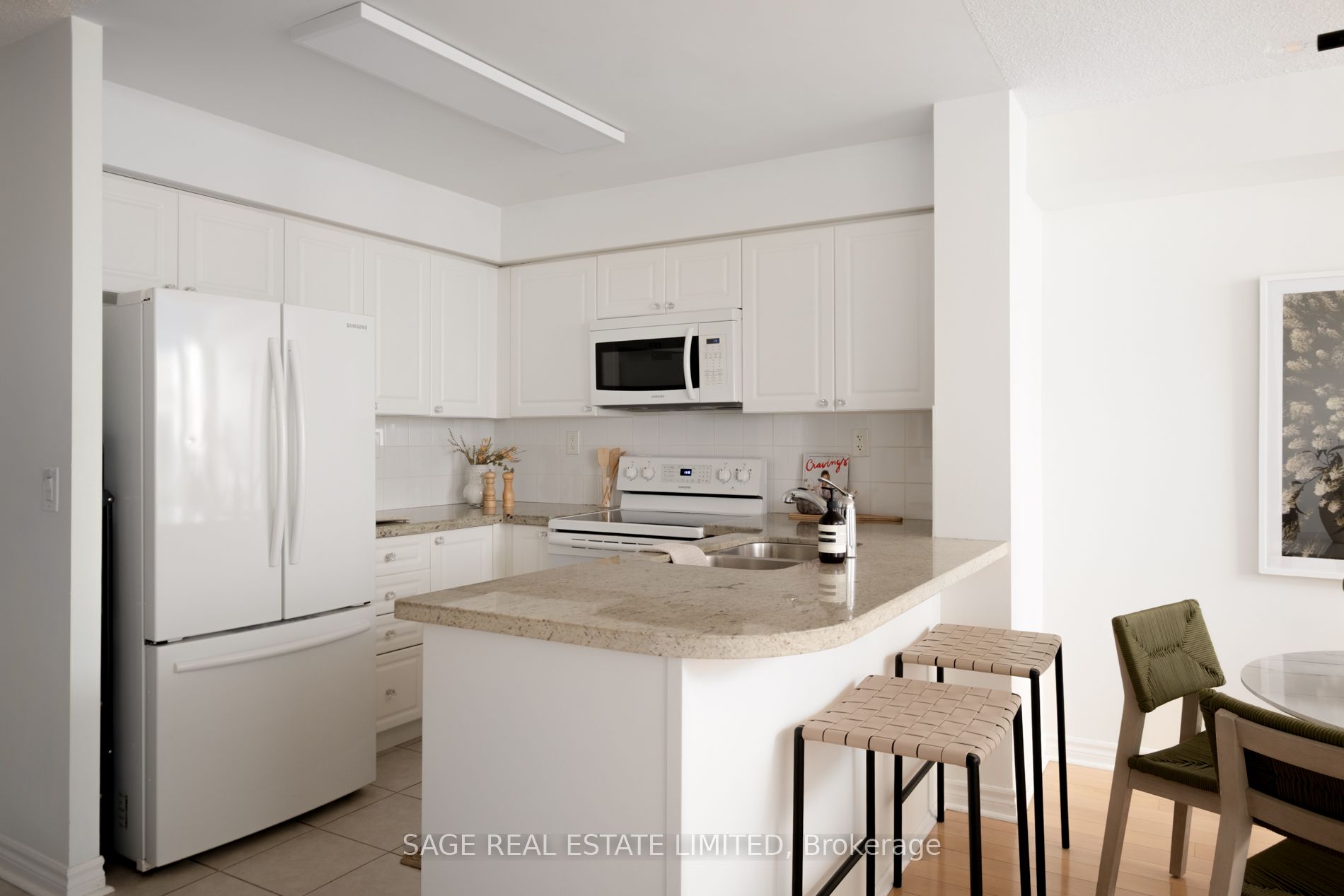 Additional image 4 of 1604-5 Michael Power Place, Toronto, ON, M9A 0A3
