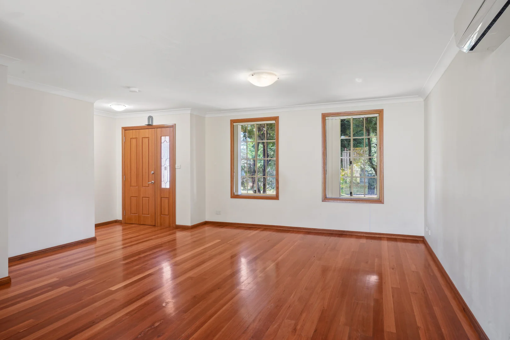 10c Alexander Cres, Macquarie Fields NSW 2564 photo 3