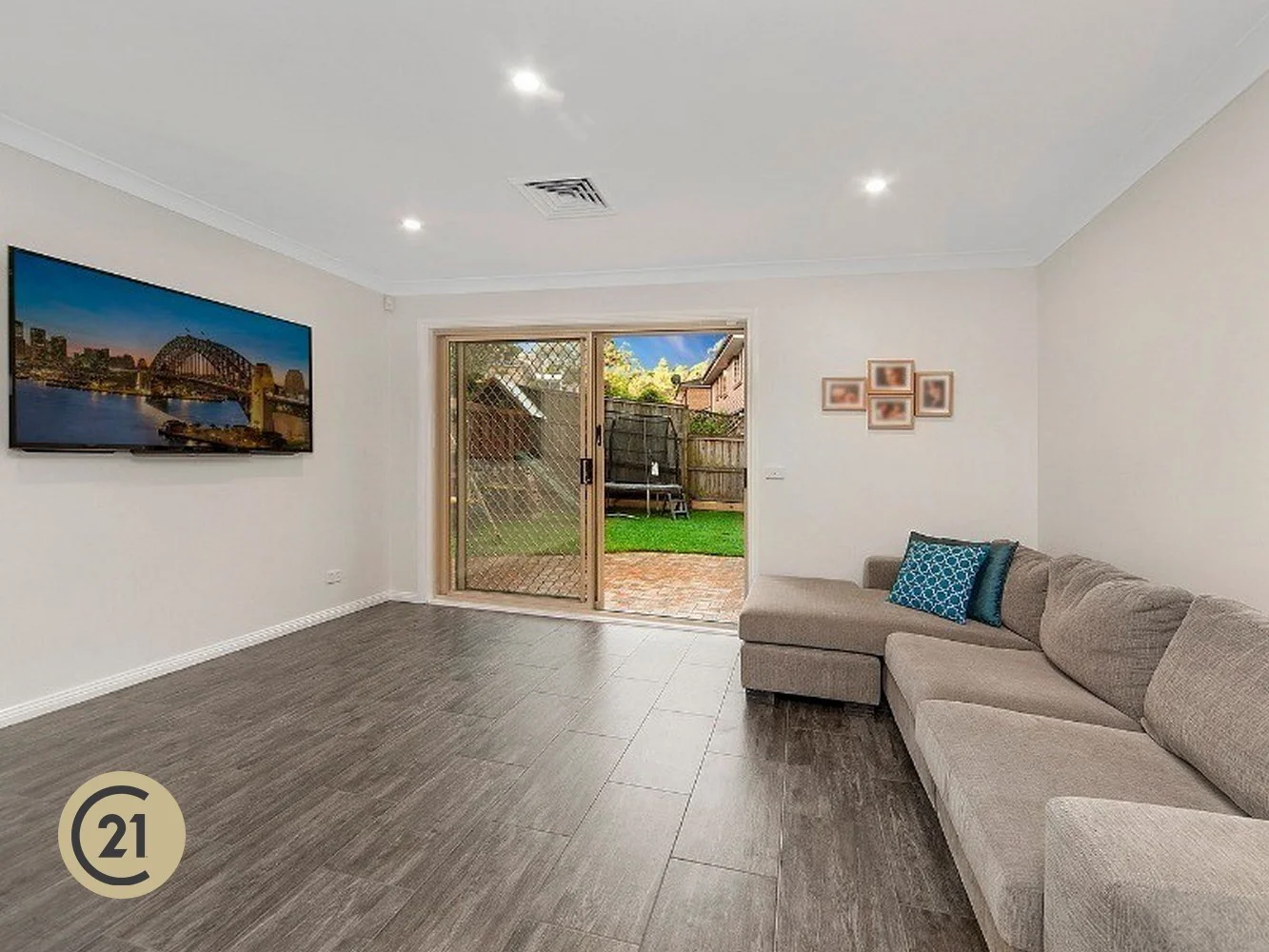 Additional image 5 of 20 Millstream Grove, Dural NSW 2158