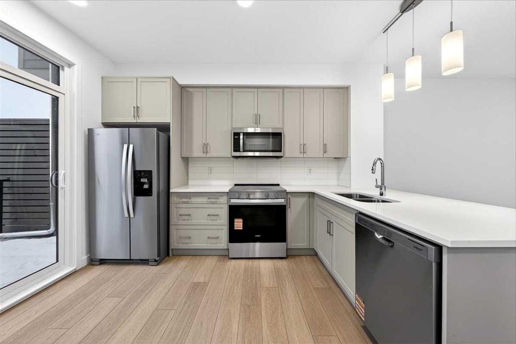 Additional image 6 of 90 Heirloom Passage SE, Calgary, AB, T3S 0K1