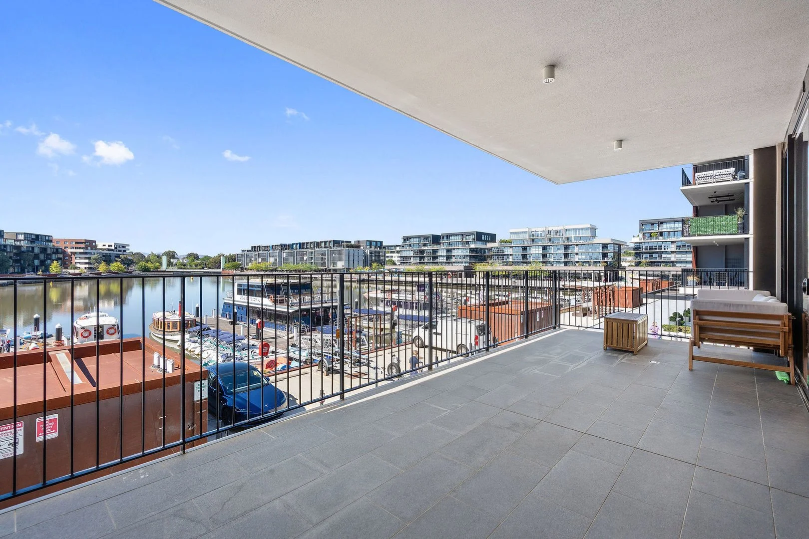 2/10 Trevillian Quay, Kingston ACT 2604 photo 2