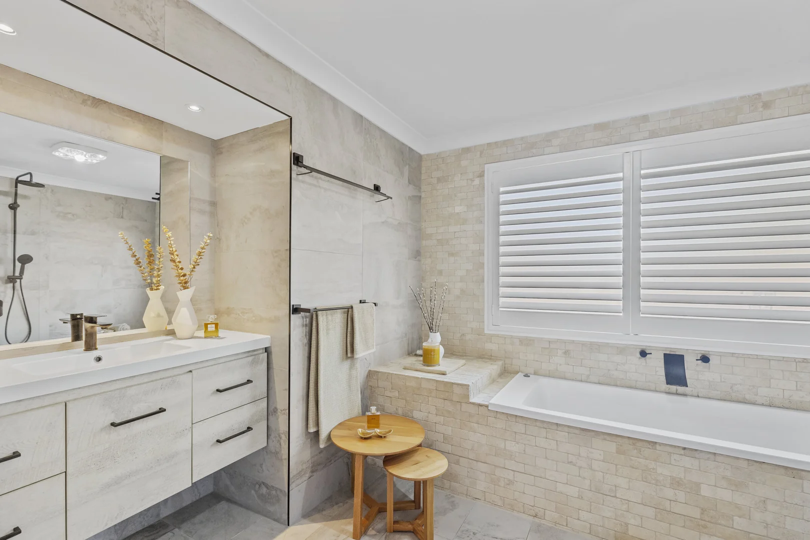 Additional image 12 of 50 Lakedge Avenue, Berkeley Vale NSW 2261