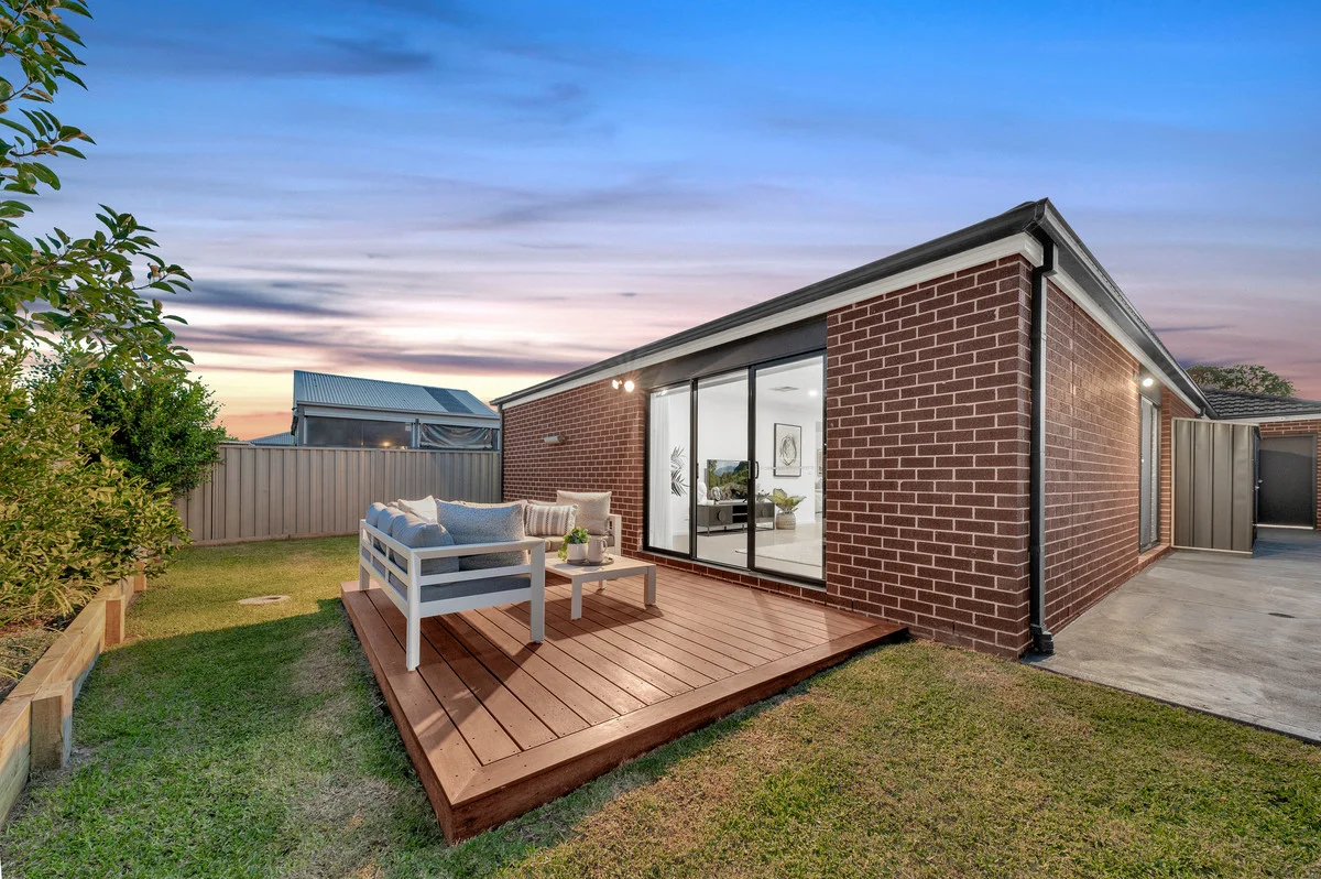Additional image 10 of 5 Beauchamp Way, Cranbourne East VIC 3977