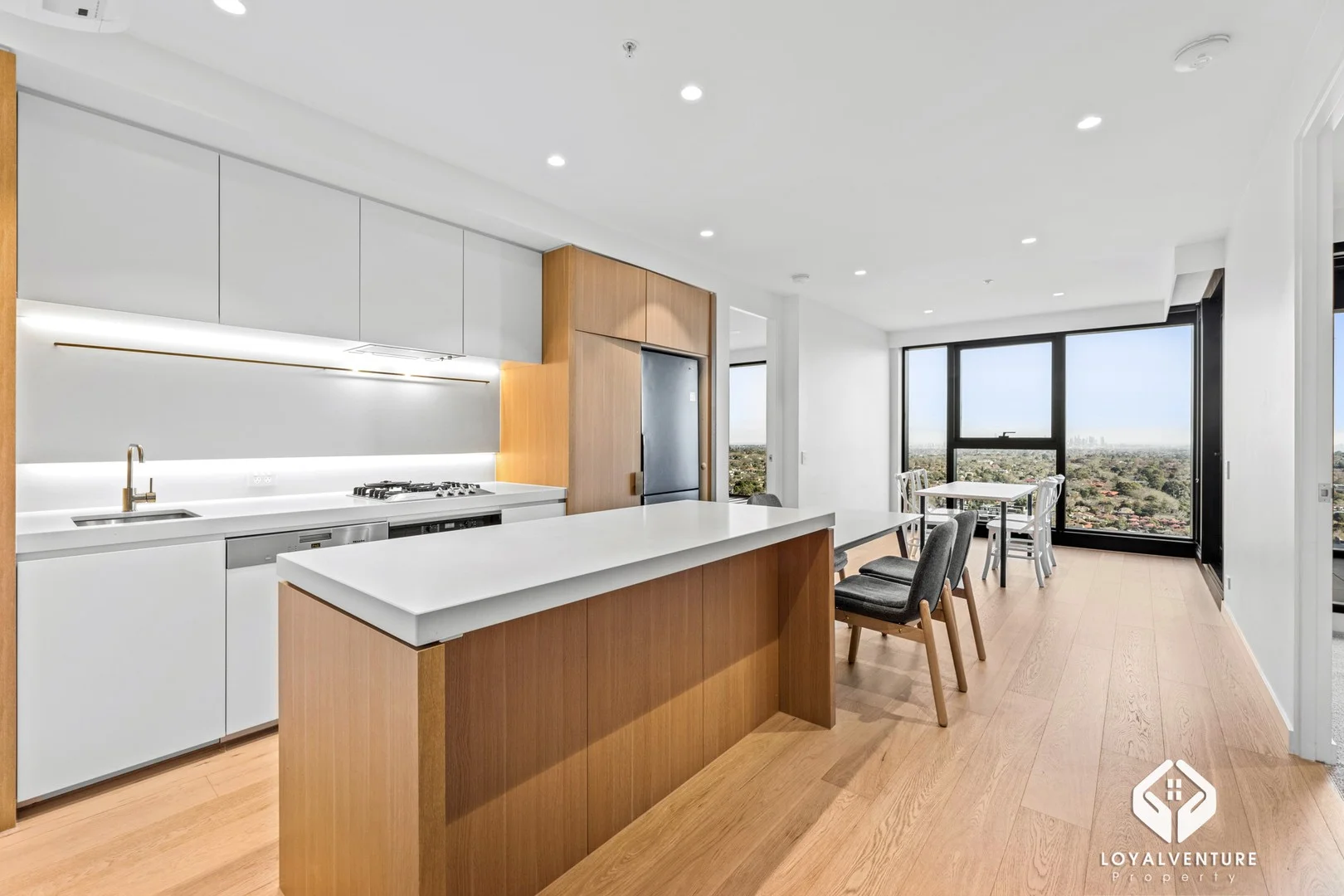 2106/545 Station St, Box Hill VIC 3128