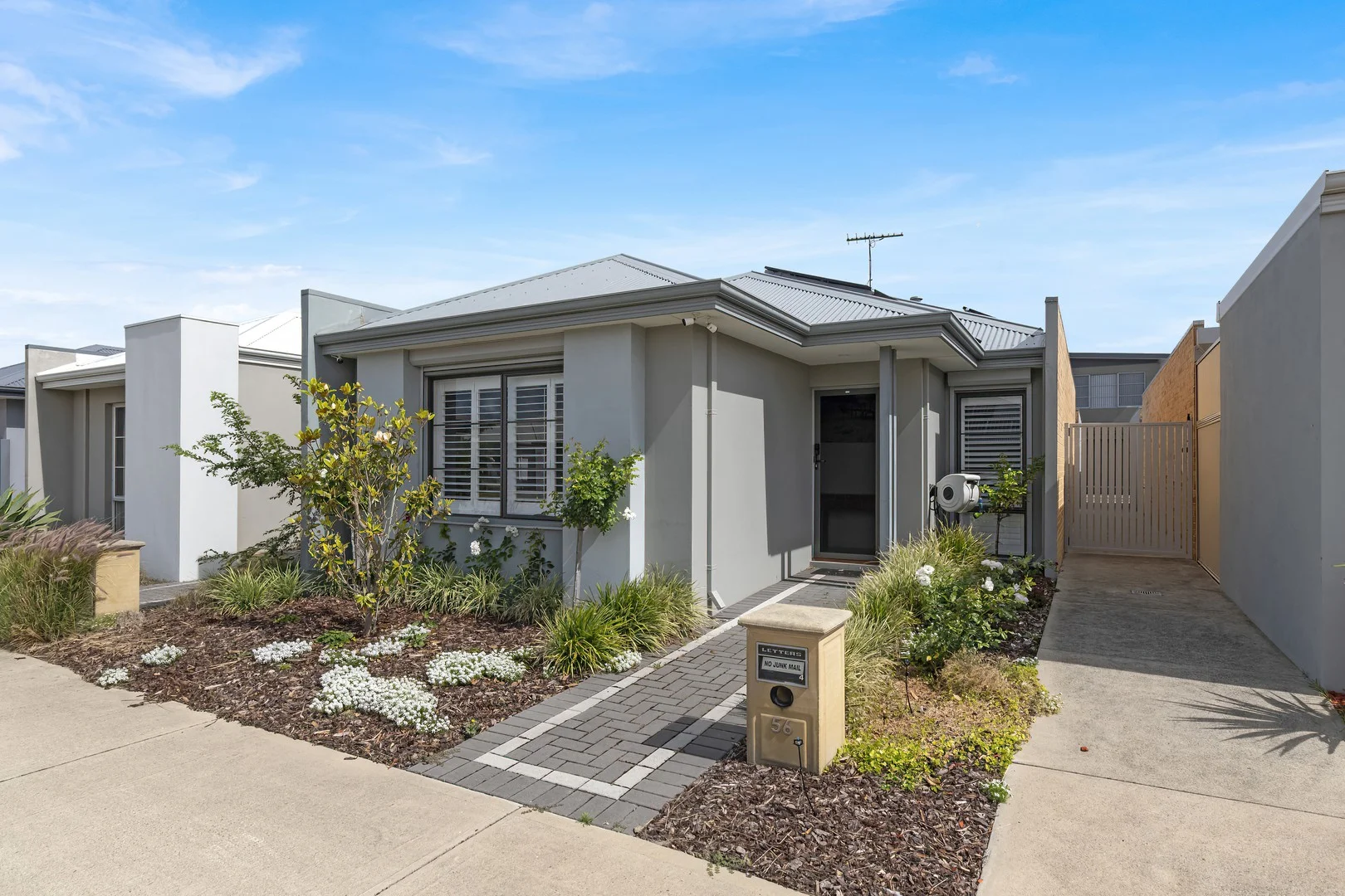 4/56 Westlinton Circle, Waikiki WA 6169