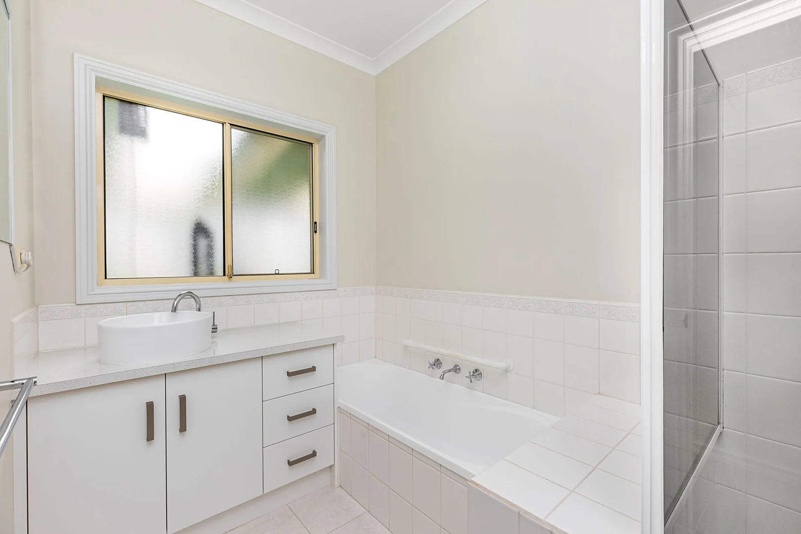 Additional image 4 of 61 Broad Parade, Spring Gully VIC 3550