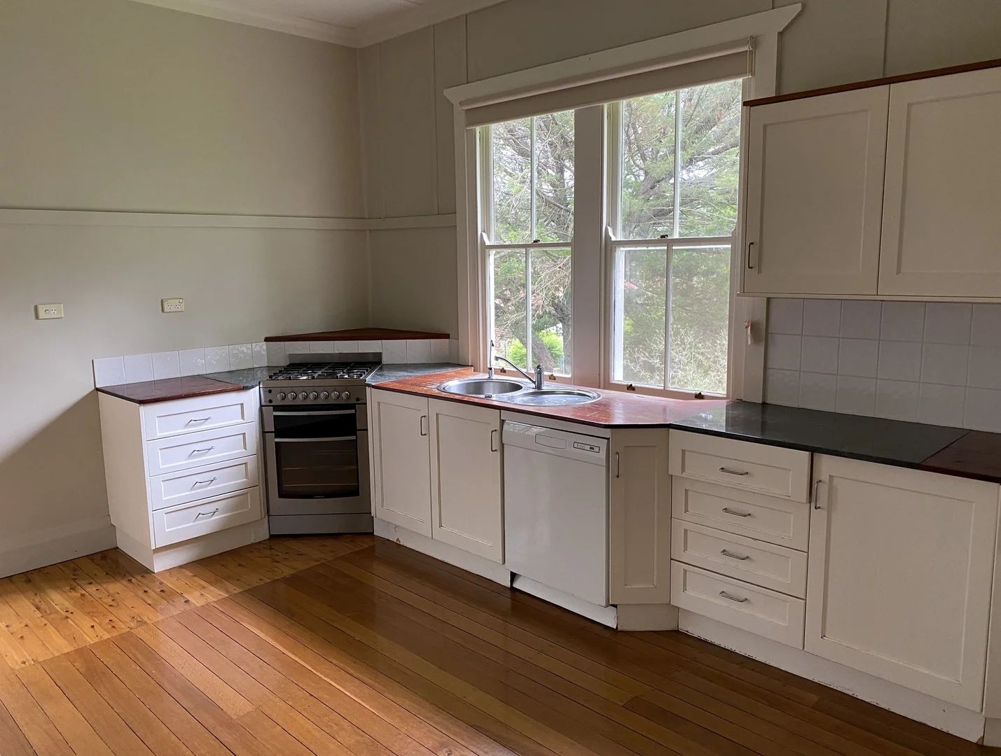 Additional image 3 of 103 Cookes Road, Armidale NSW 2350