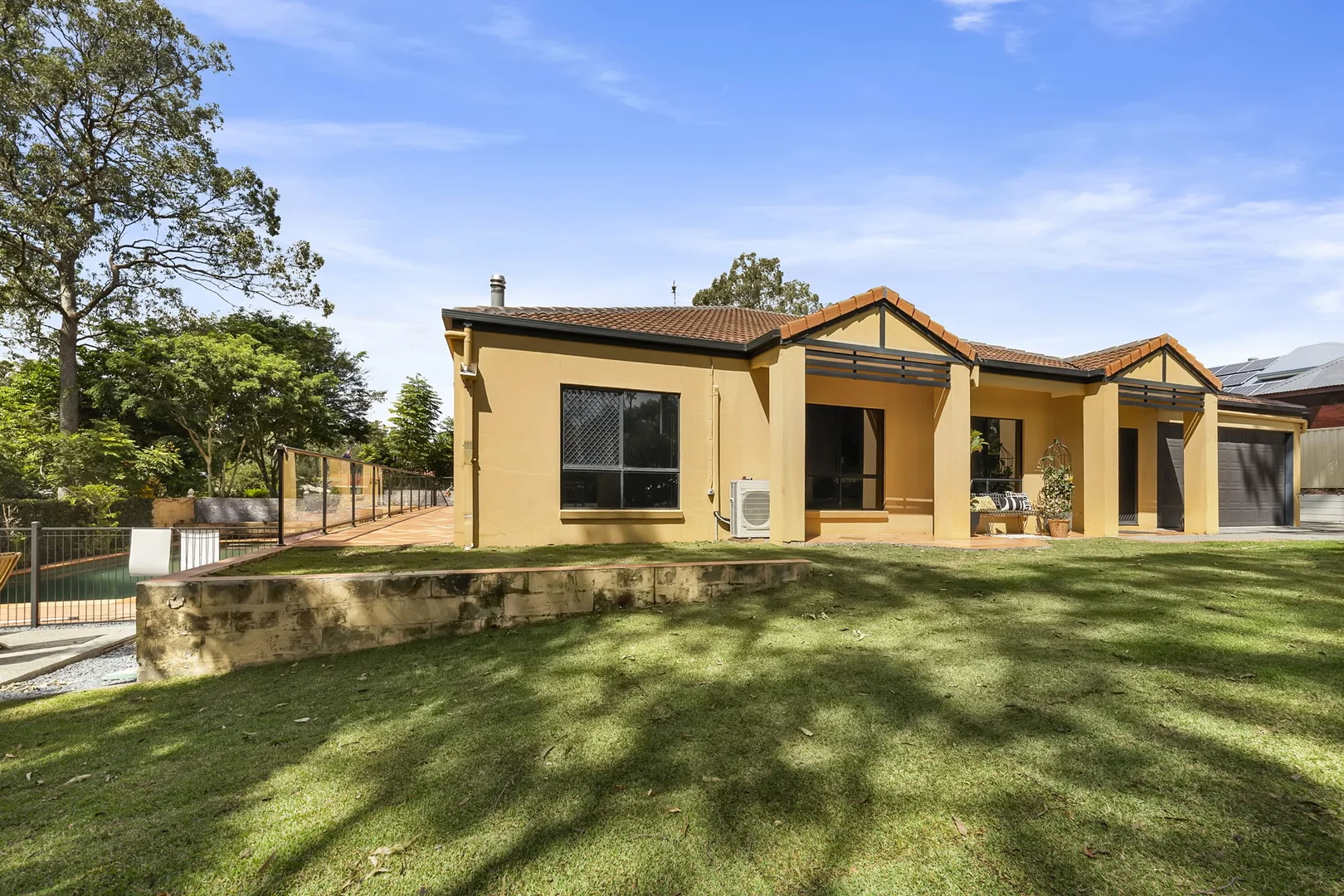 11 Brighton Parade, Forest Lake QLD 4078 photo 2