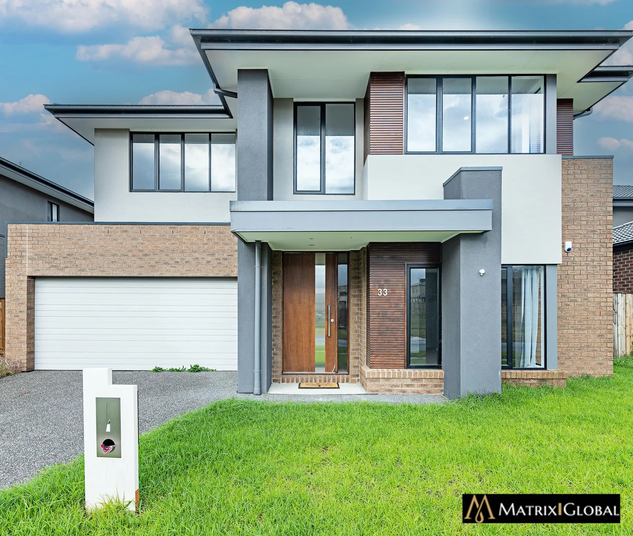 33 Payson Dr, Point Cook VIC 3030