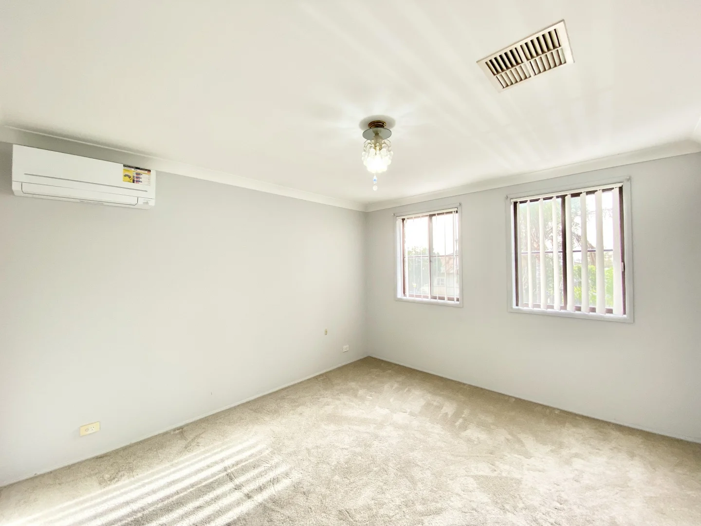 Additional image 7 of 3 Drummoyne Crescent, St Johns Park NSW 2176