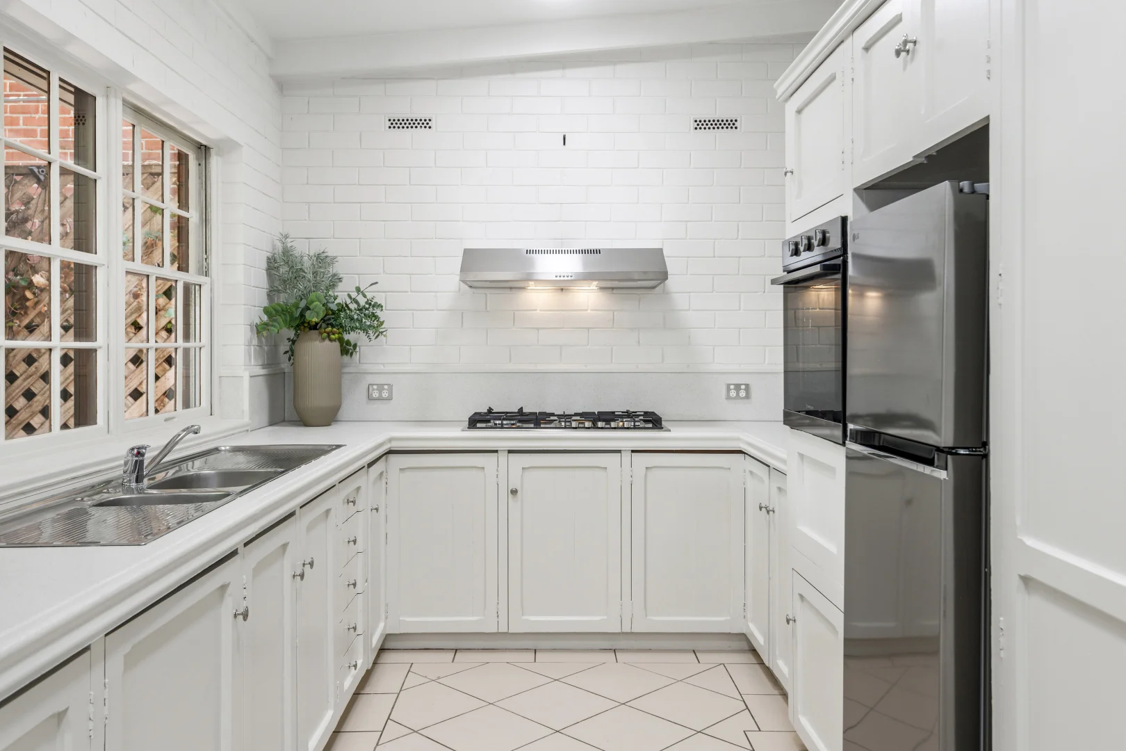 Additional image 10 of 61 Moseley Street, Glenelg South SA 5045