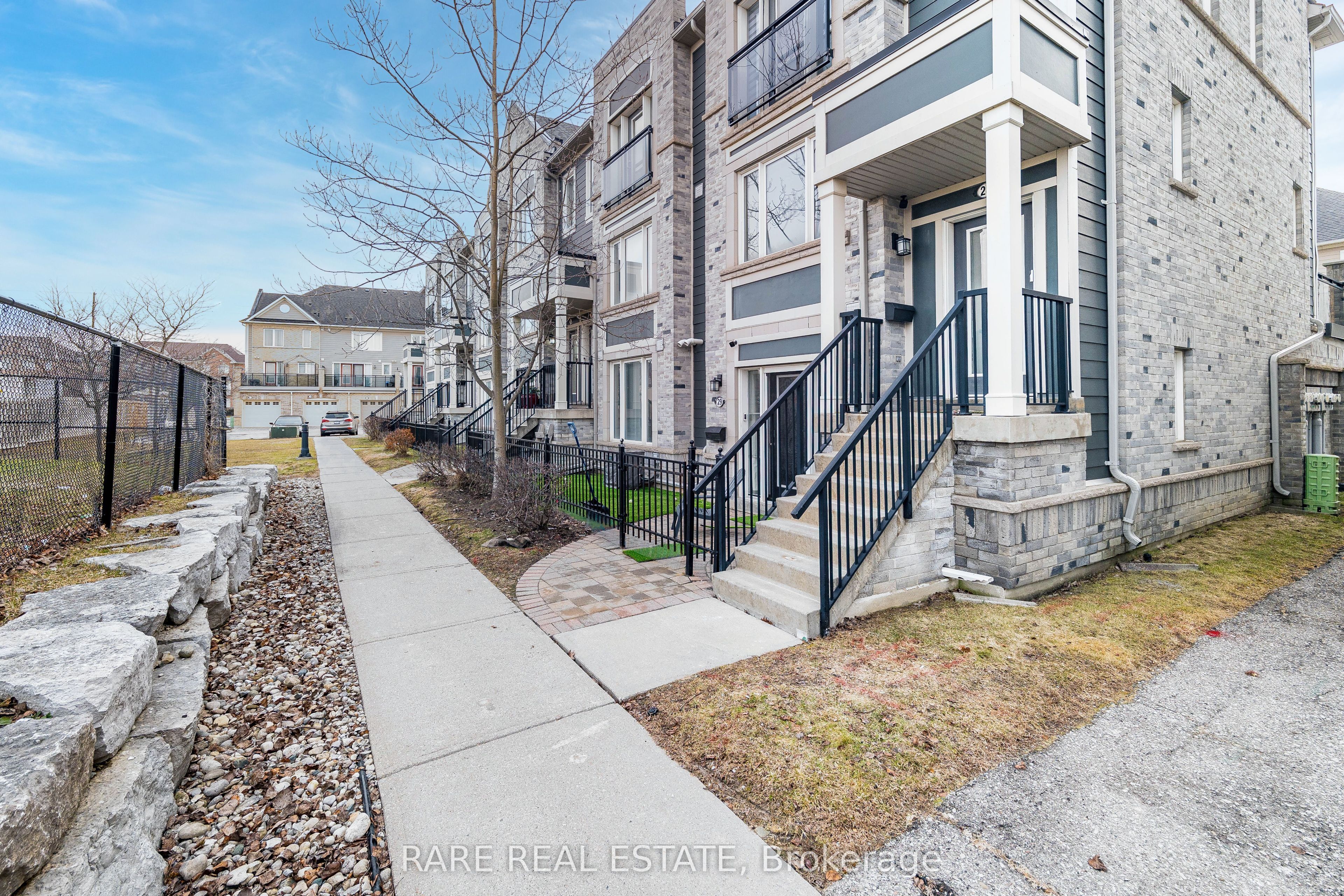 Additional image 3 of 28-60 Fairwood Circle, Brampton, ON, L6R 0Y6