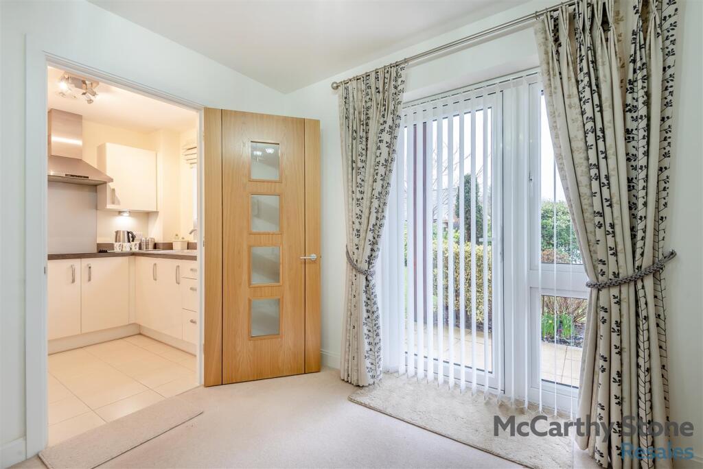Jackson Place, Fields Park Drive, Alcester, Warwickshire, B49 6GR