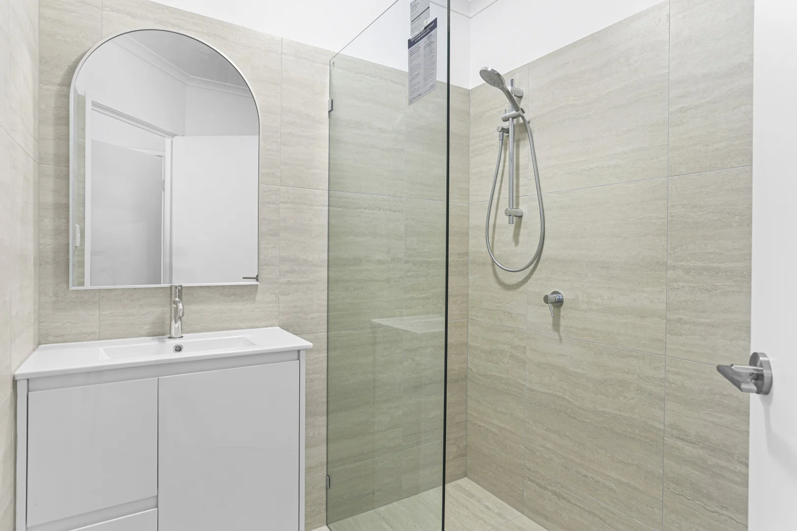 Additional image 6 of 6/75 Riding Road, Hawthorne QLD 4171