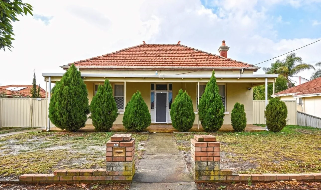 8 Mathoura Street, Midland WA 6056