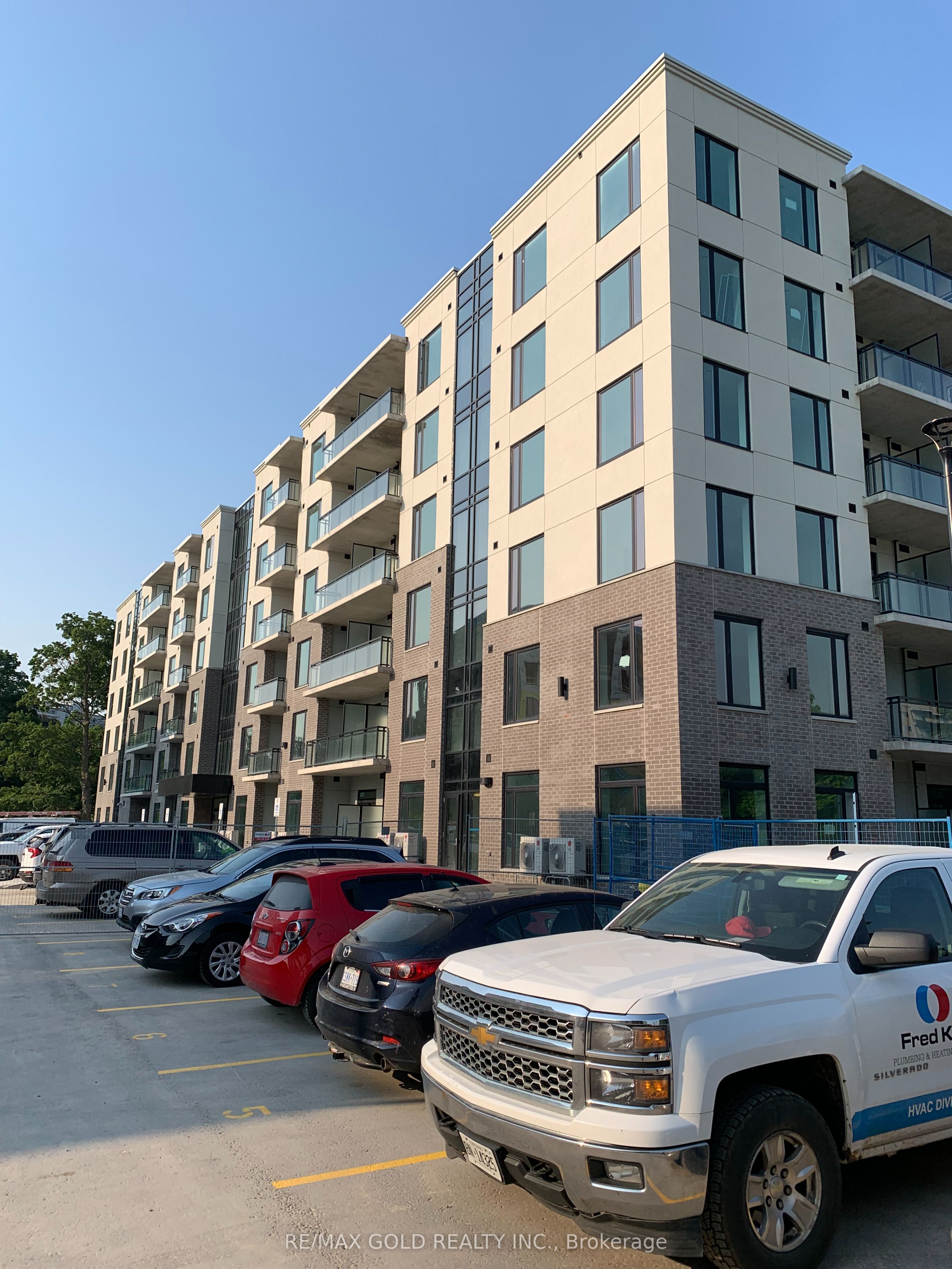 412-103 Roger Street N, Waterloo, ON, N2J 0G2