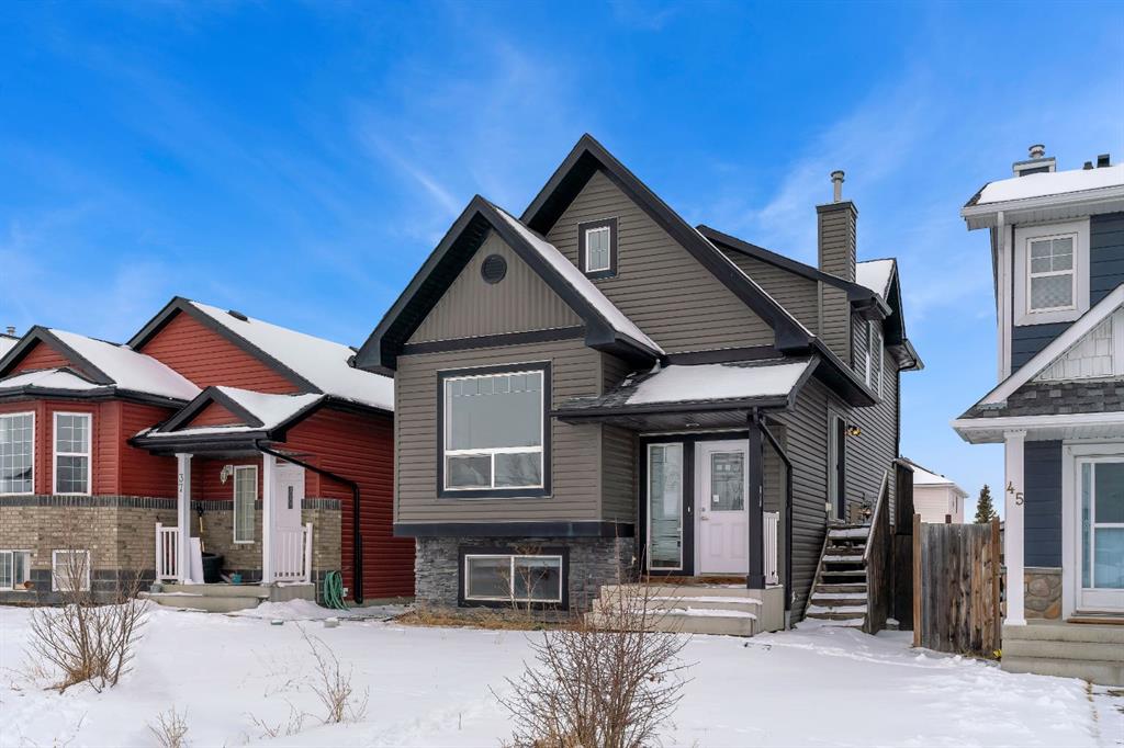 41 Saddlefield Drive NE, Calgary, AB, T3J 4Z9