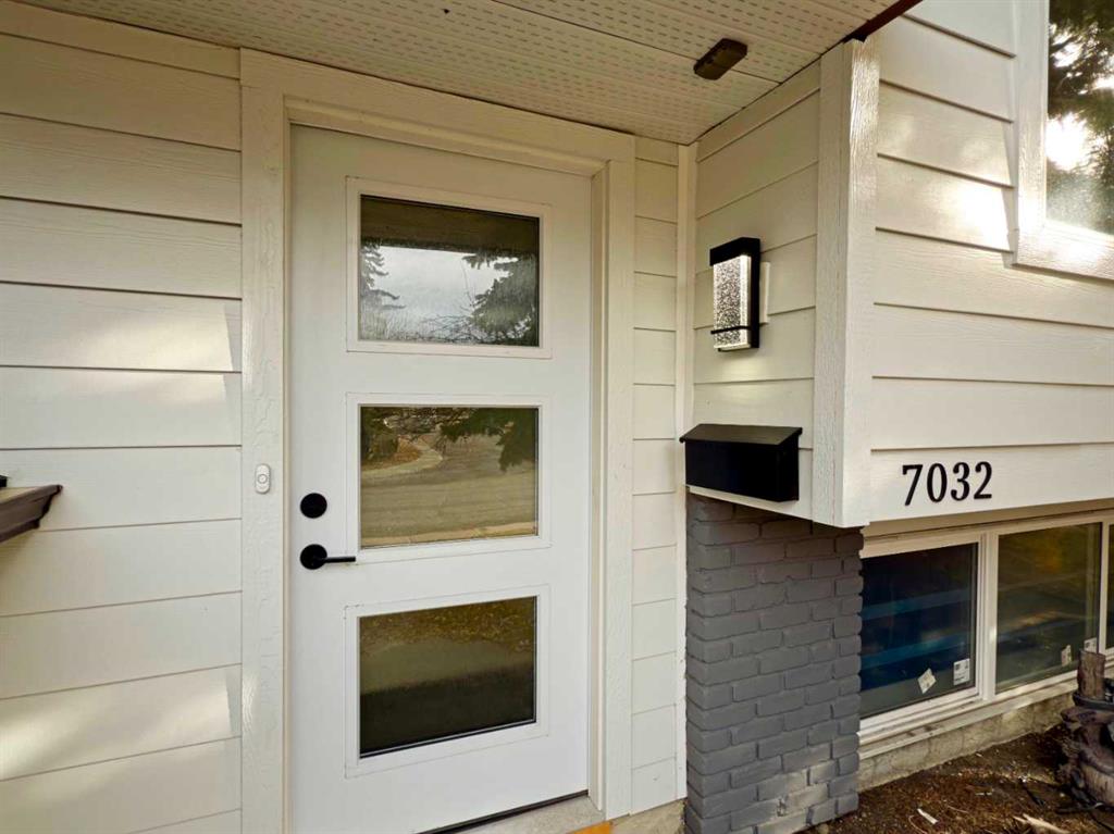 Additional image 2 of 7032 78 Street NW, Calgary, AB, T3B 4H9