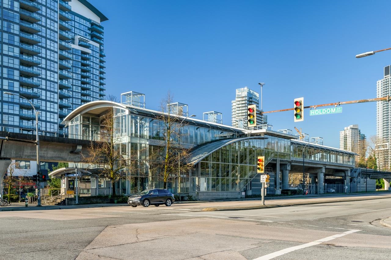Additional image 2 of 215-5460 Broadway , Burnaby, BC, V5B 0B4