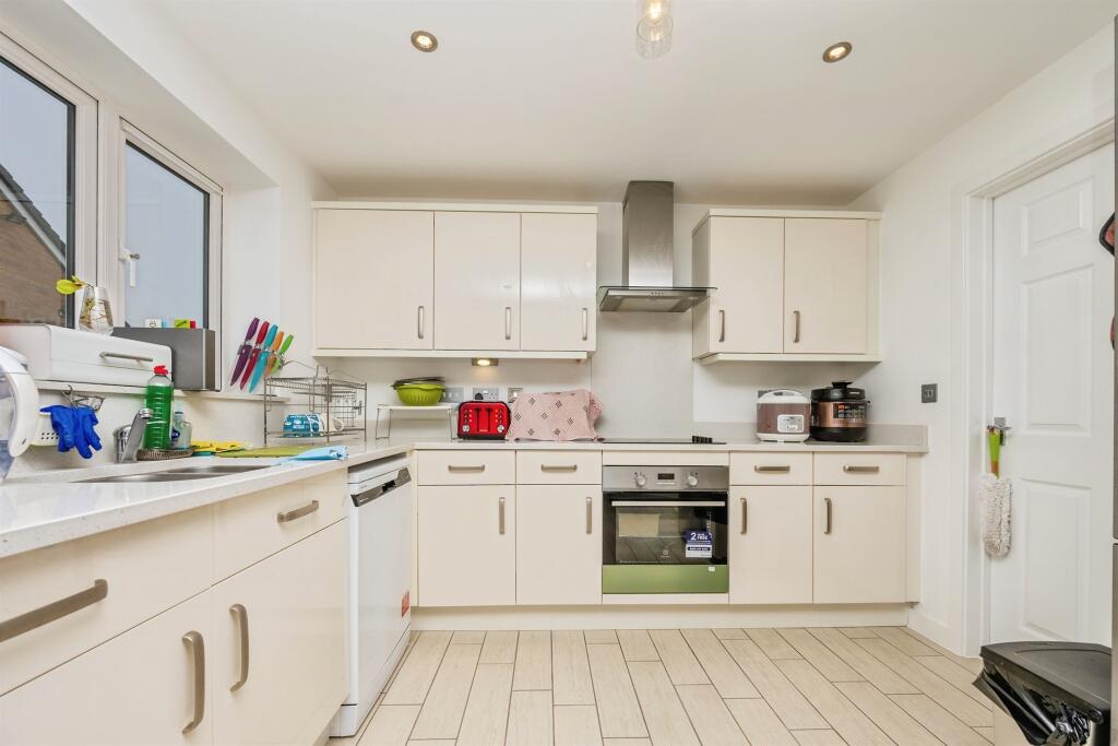 Arrow Way, Bidford-On-Avon, Alcester photo 3