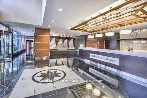 3803-77 Harbour Square, Toronto, ON, M5J 2S2 photo 3