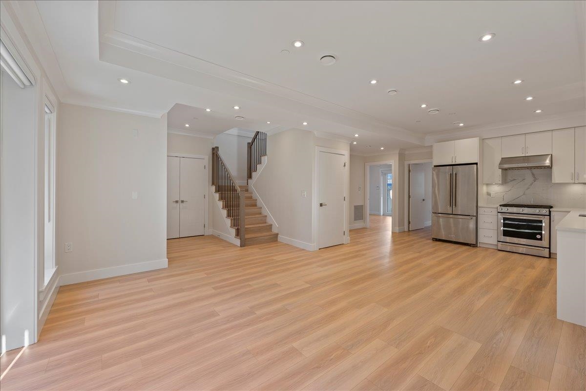 Additional image 5 of 4852 Slocan Street, Vancouver, BC, V5R 2A3