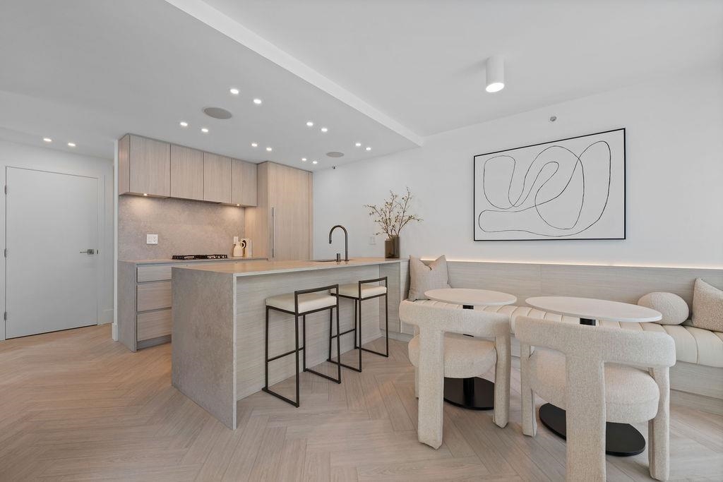 2206-1438 Richards Street, Vancouver, BC, V6Z 3B8
