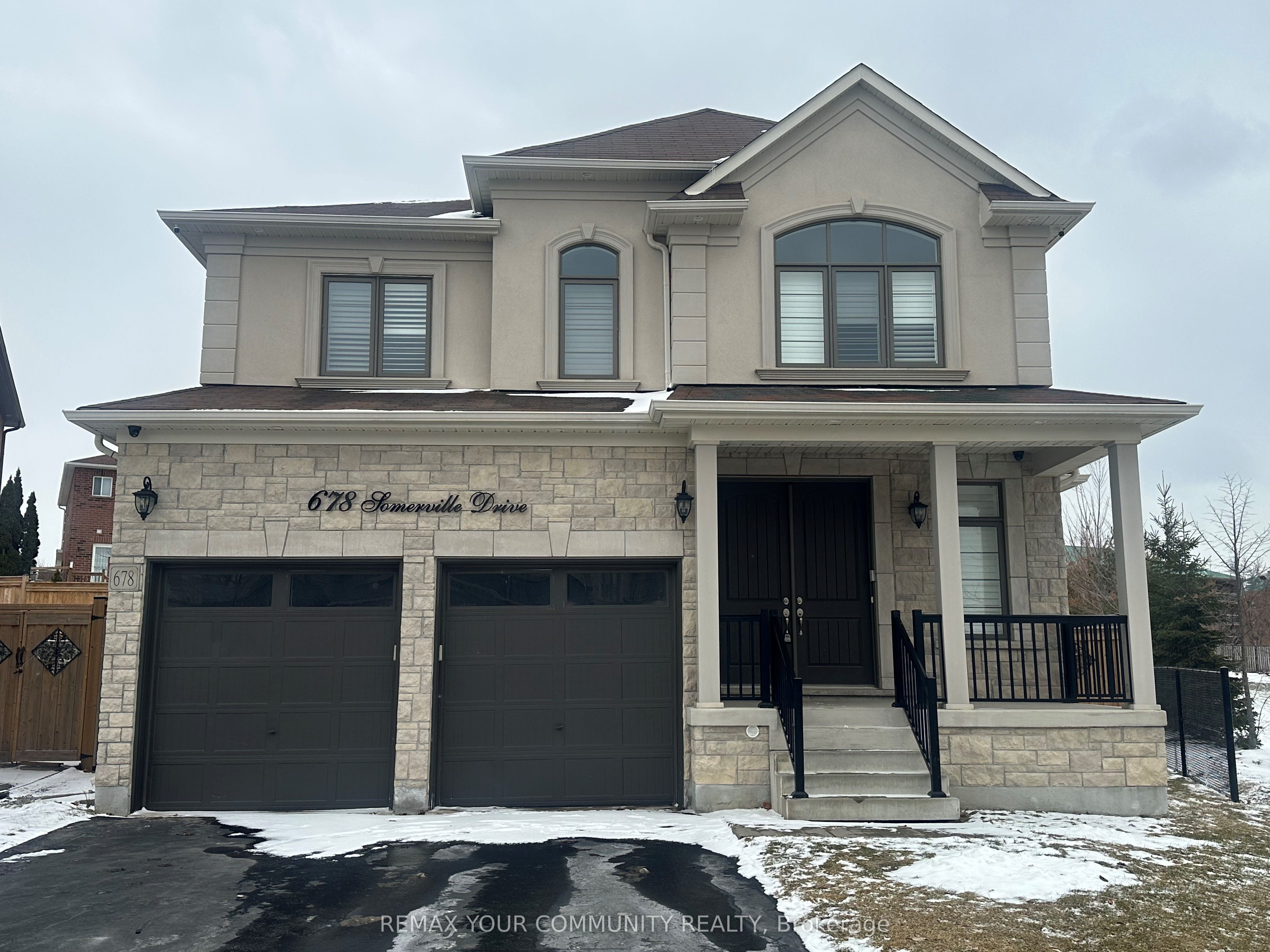 678 Somerville Drive, Newmarket, ON, L3X 0J6