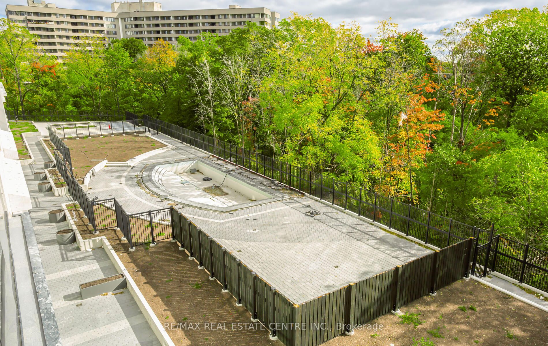 Additional image 6 of 301-202 Burnhamthorpe Road E, Mississauga, ON, L5A 0B2