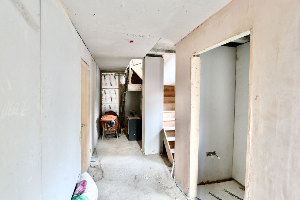 Additional image 7 of 4 bed detached house for saleChapel Gardens, Abercarn NP11