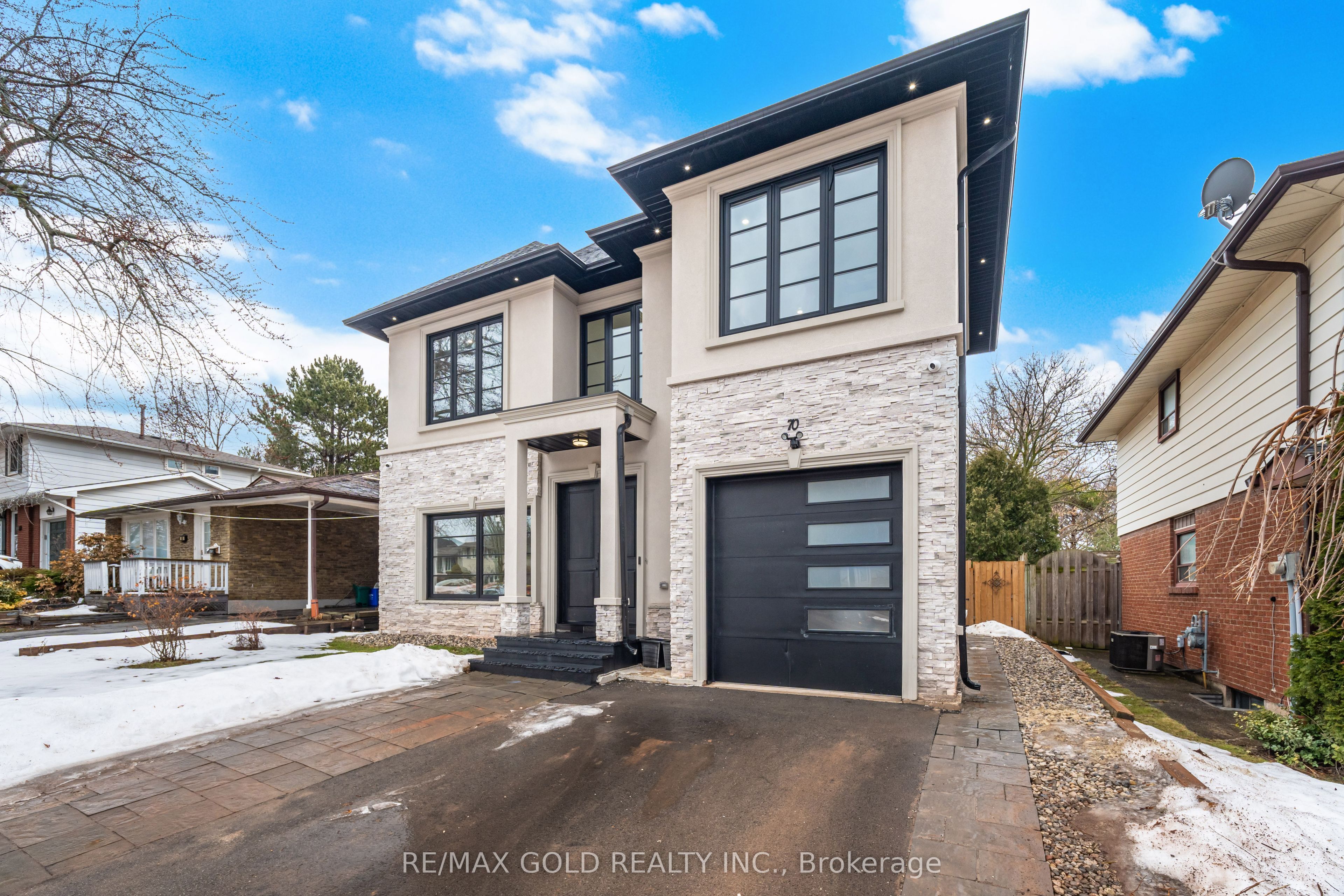 Additional image 3 of 70 Mccraney Street W, Oakville, ON, L6H 1H4