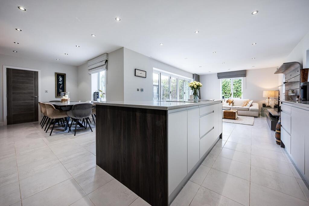 Additional image 8 of Willow Crescent, Beechnut Lane, Solihull