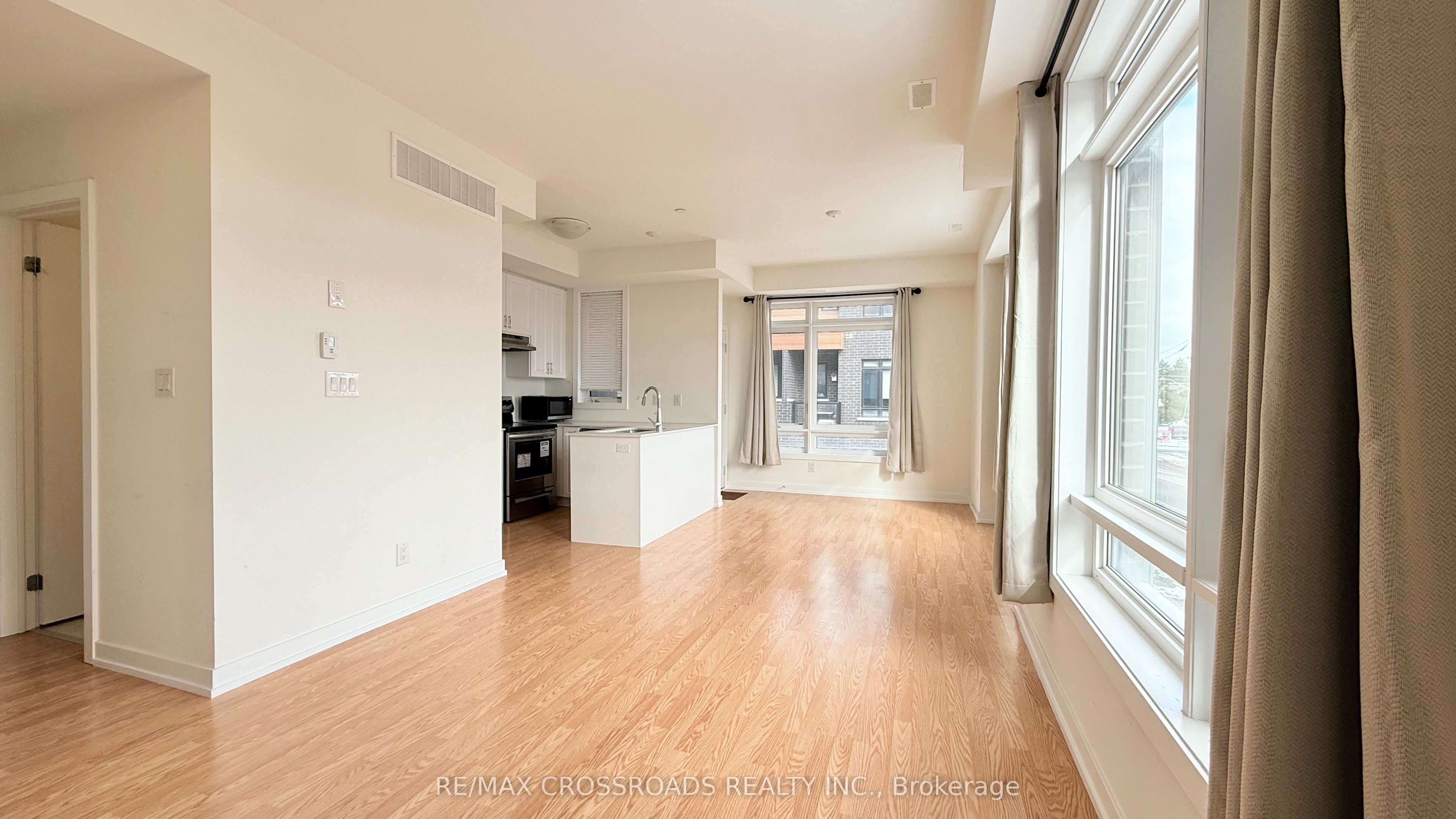 Additional image 2 of 102-370 D Red Maple Road, Richmond Hill, ON, L4C 6P5