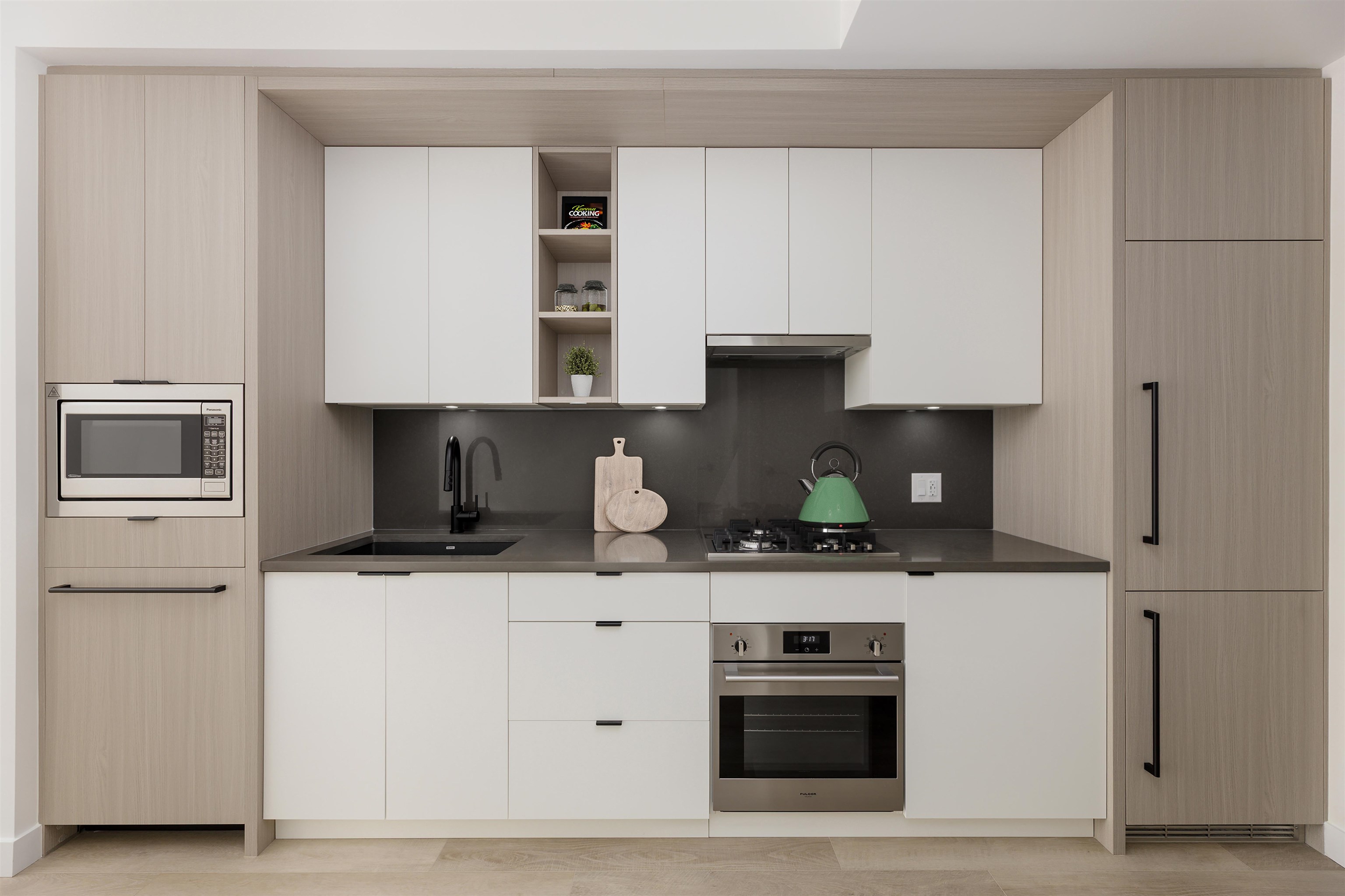 Additional image 2 of 401-2268 Broadway Street E, Vancouver, BC, V5N 0L2