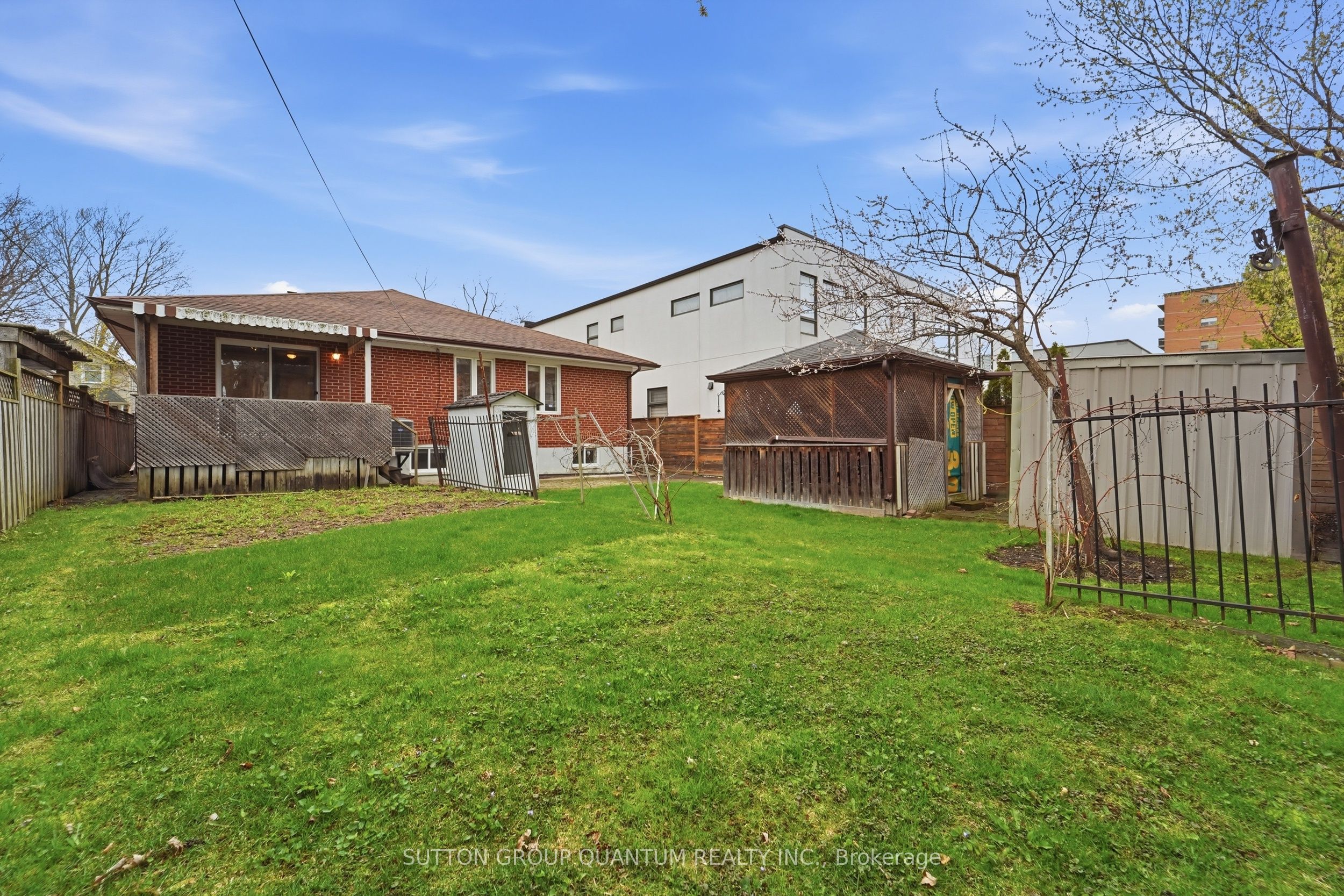 Additional image 6 of 61 Forest Avenue, Mississauga, ON, L5G 1L3