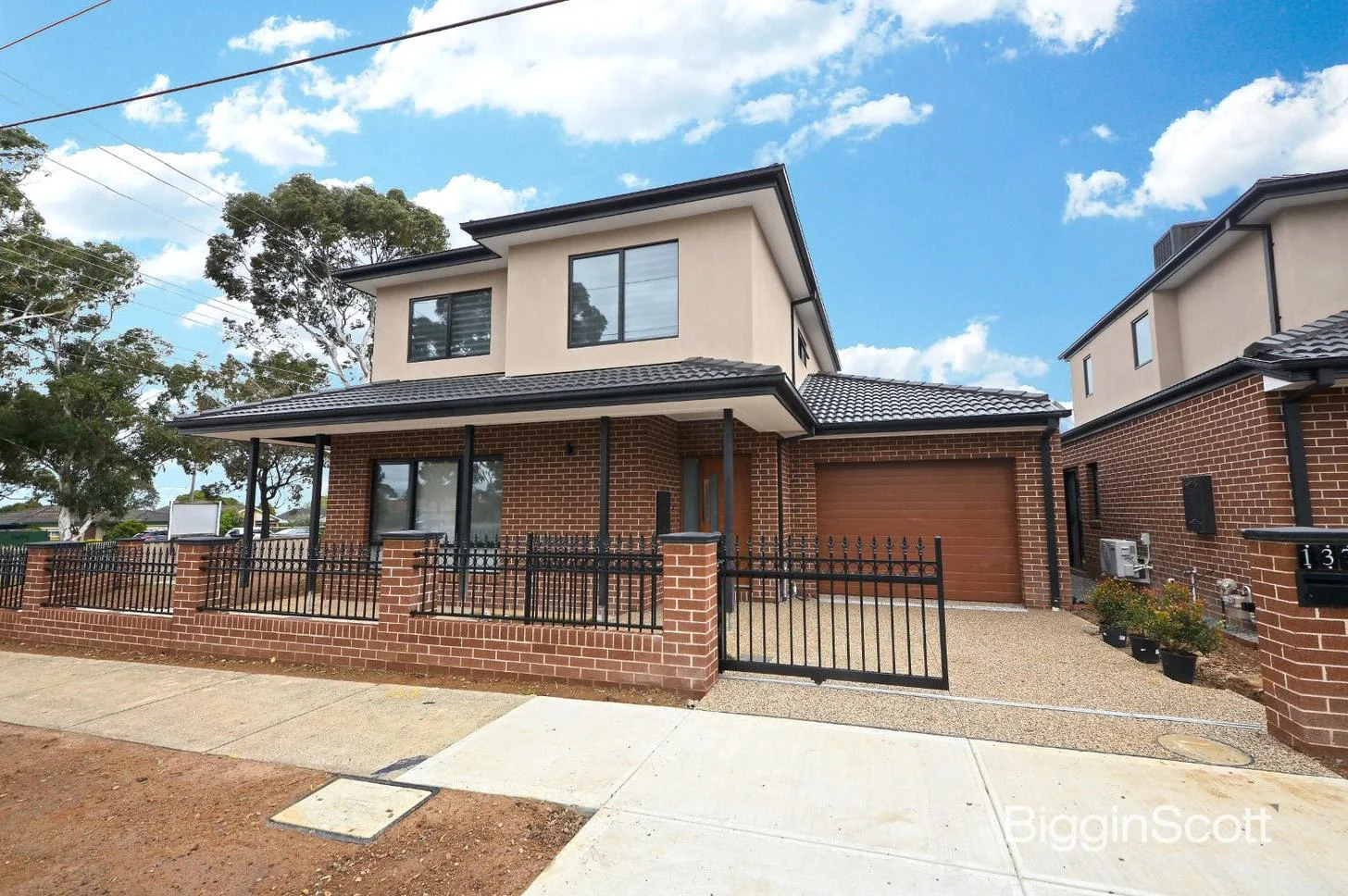 137 View Mount Road, Glen Waverley VIC 3150