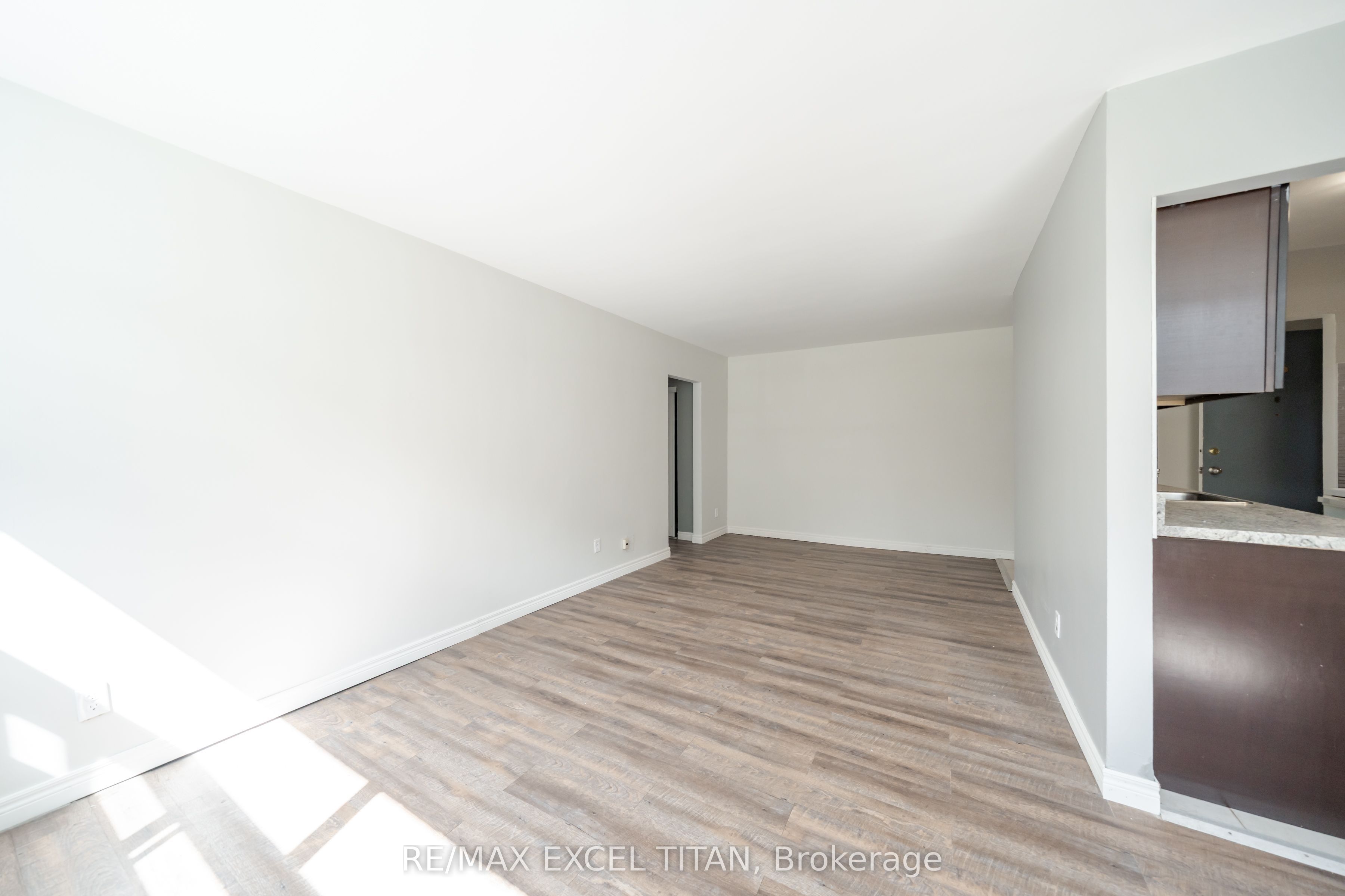 27-799 Robinson Street, Burlington, ON, L7R 2L4