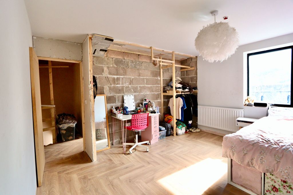 Additional image 4 of 4 bed detached house for saleChapel Gardens, Abercarn NP11