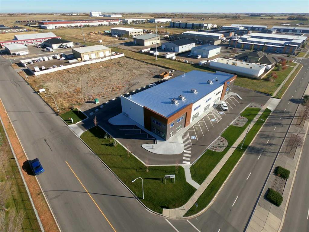 3233 30 Avenue N, Lethbridge, AB, T1H 7J4