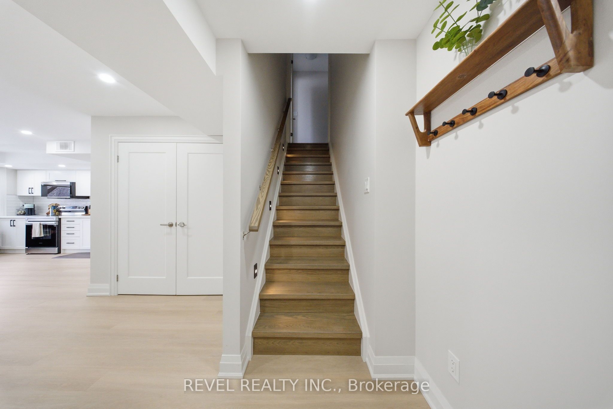 Additional image 3 of 69 Pine Gate Place, Whitby, ON, L1R 0S2