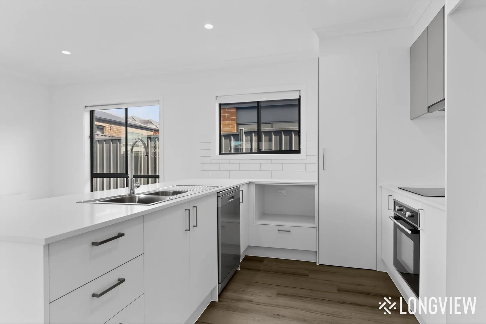 9 Runnel Street, Sunbury VIC 3429 photo 2