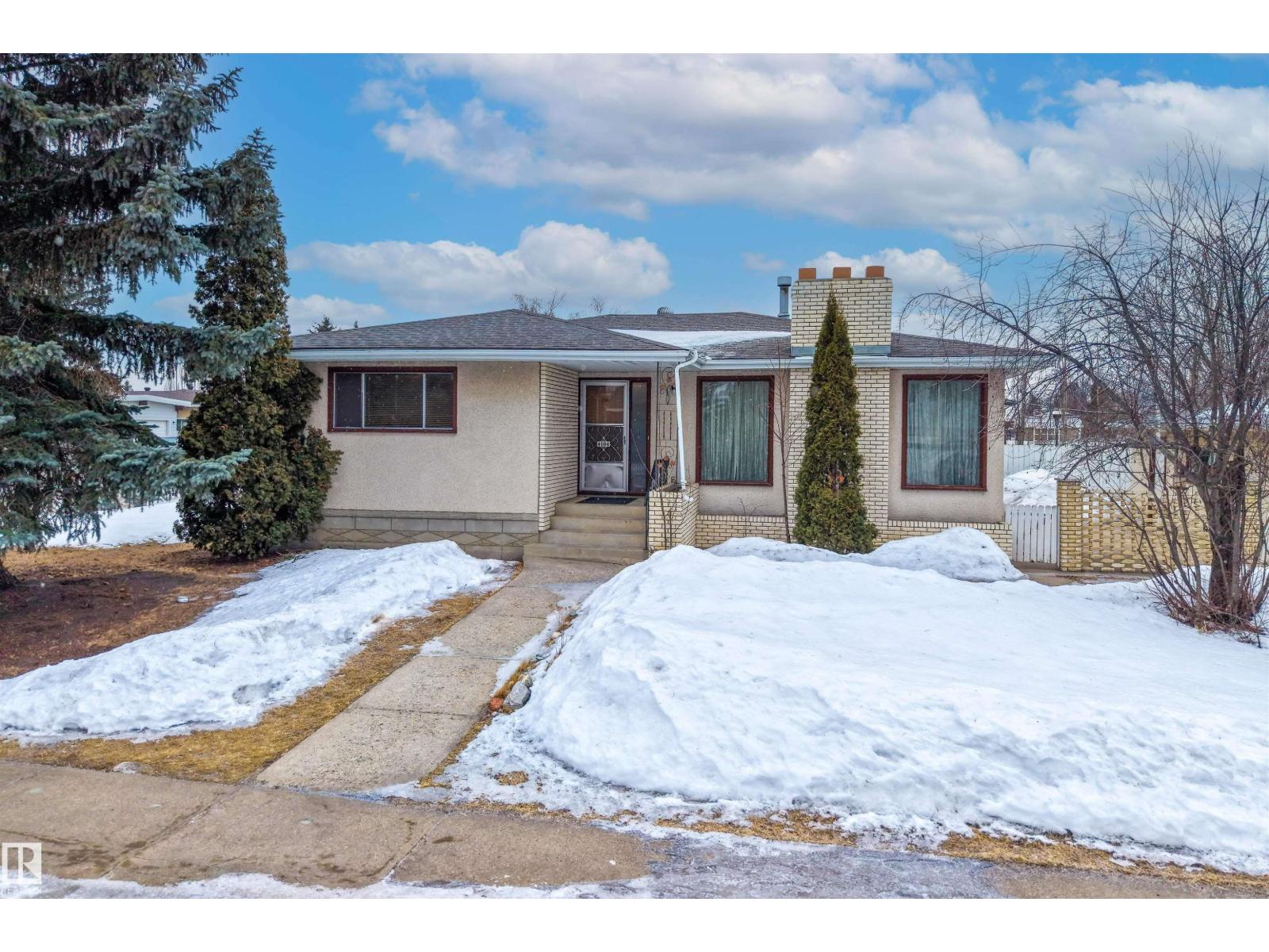 4104 109 Street NW, Edmonton, AB, T6J2P9