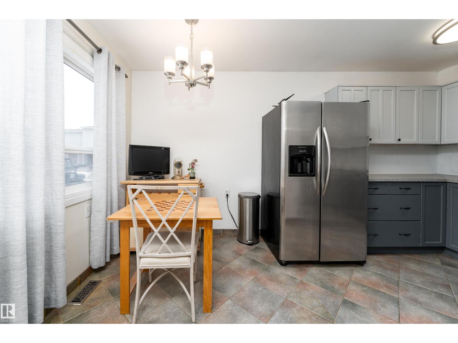 Additional image 5 of 17737 95 Street NW, Edmonton, AB, T5Z2E2