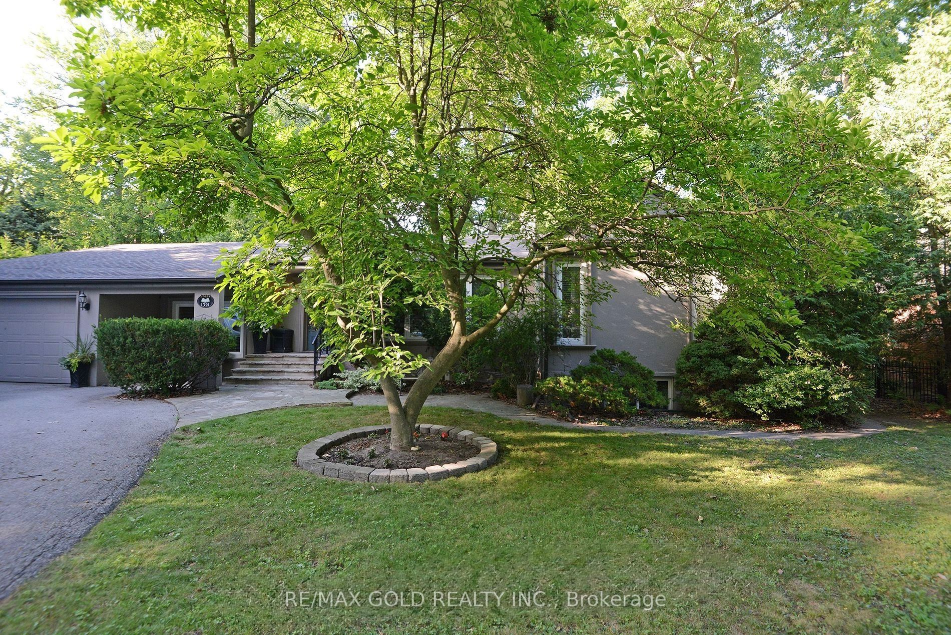 UPPER-1391 Glenburnie Road, Mississauga, ON, L5G 3C7