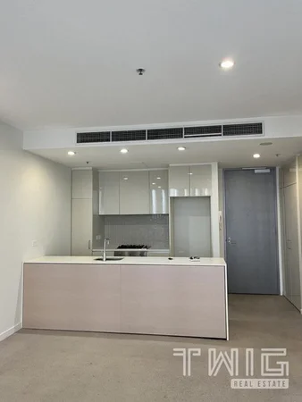 Additional image 2 of 808/70 Queens Road, Melbourne VIC 3004