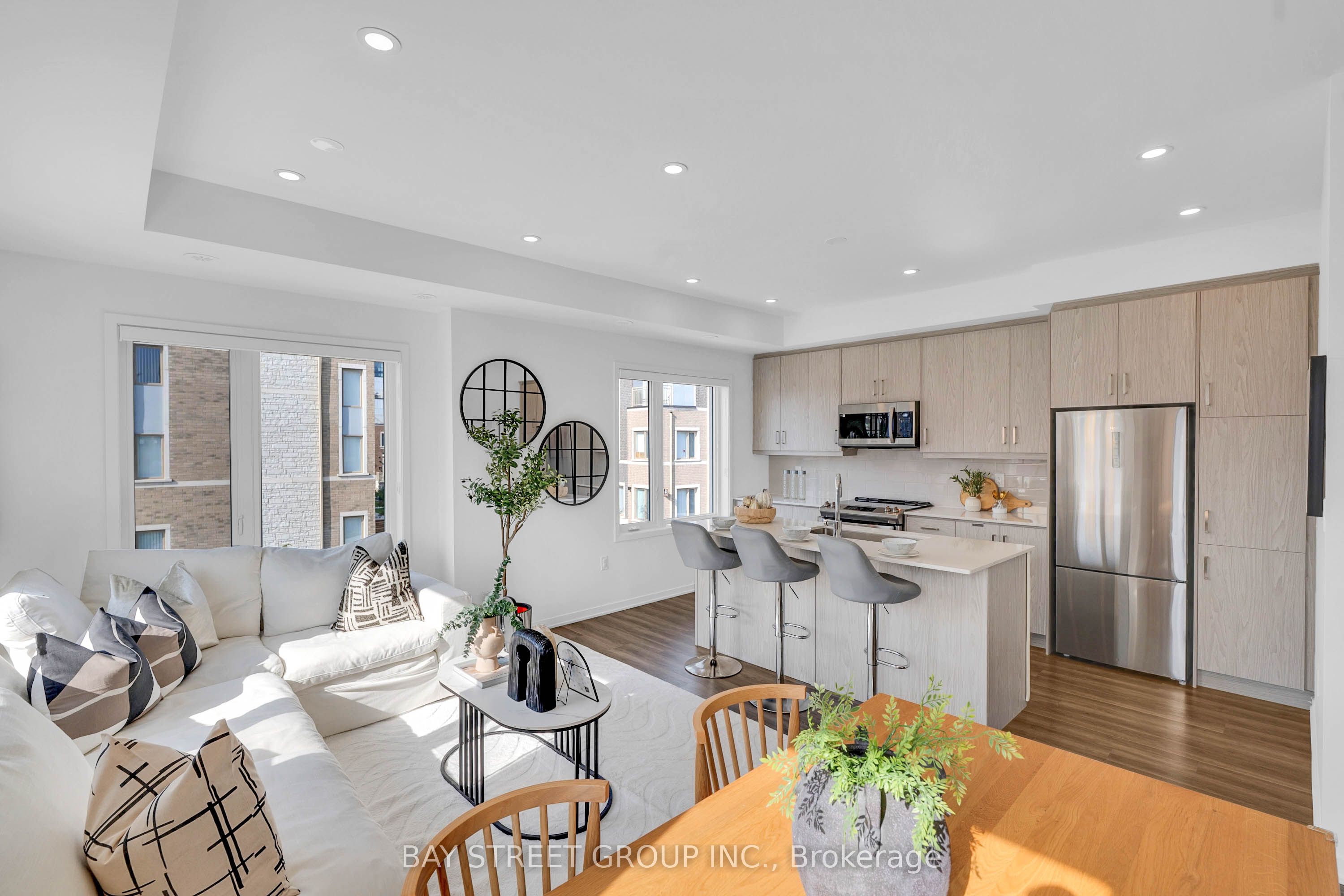 268-150 Honeycrisp Crescent, Vaughan, ON, L4K 0N1 photo 5