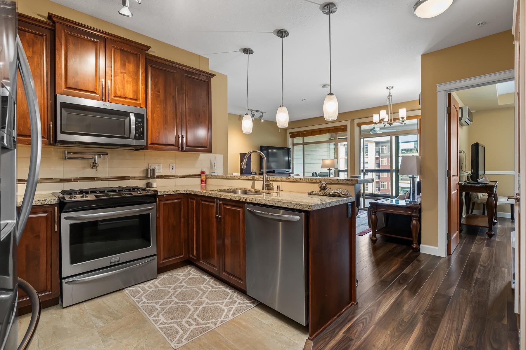 412-2860 Trethewey Street, Abbotsford, BC, V2T 0G5