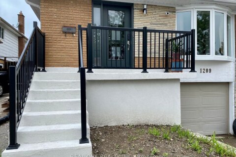 Additional image 7 of 1209 Verhoeven Court, Mississauga, ON, L5C 1N5