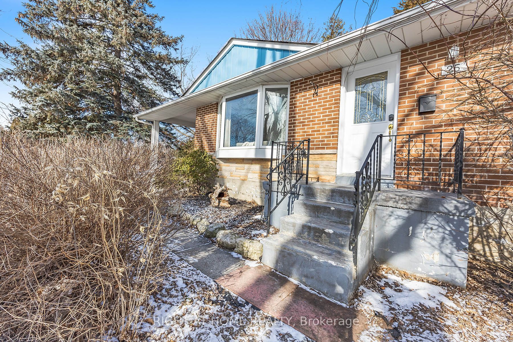 Main Fl-25 Hiley Avenue, Ajax, ON, L1S 6H3 photo 3